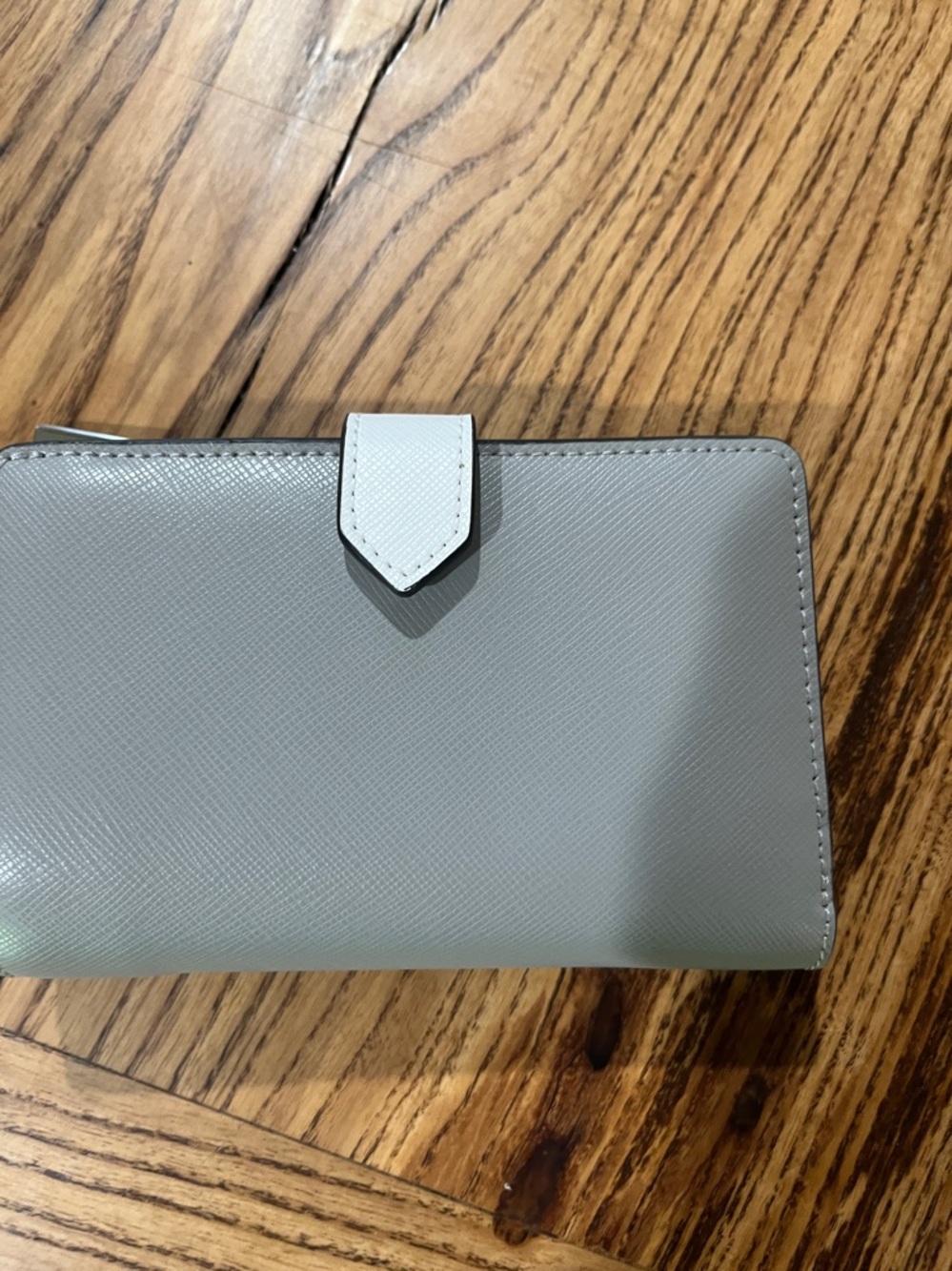 kate spade Two-Tone White and Light Gray Saffiano Wallet - Picture 2 of 5